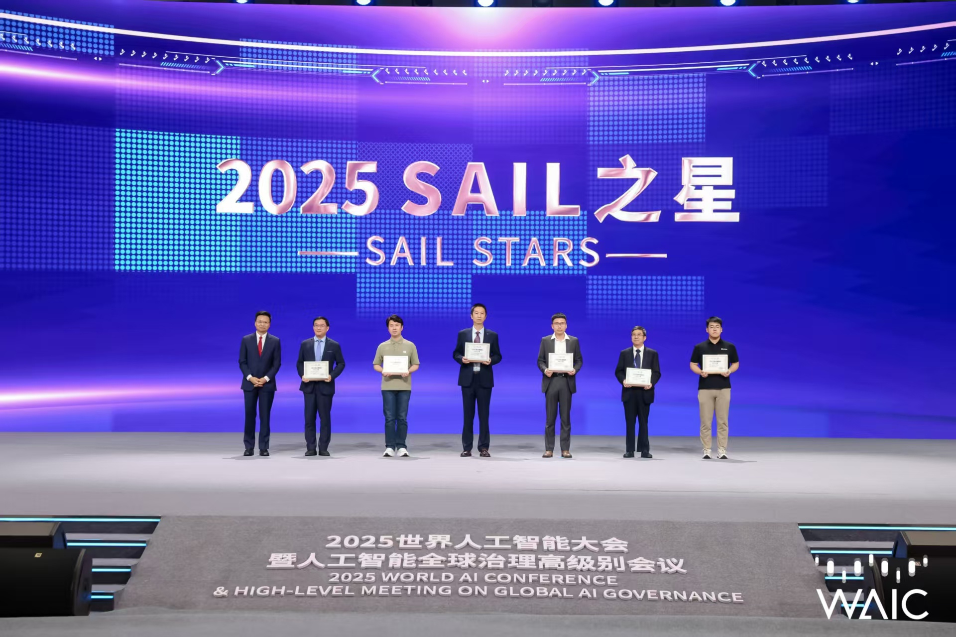太阳集团tcy8722-2022 TCL春季新品发布会召开在即新品将成为行业音画标杆
